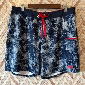 The North Face Men’s Board Shorts Size 36